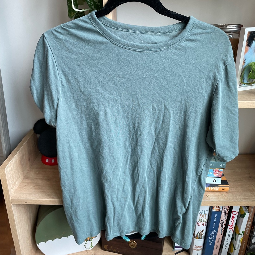 Everlane T Shirt